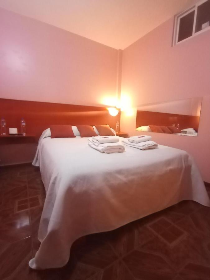 Hostal Sauna Water Palace Quito Exterior foto