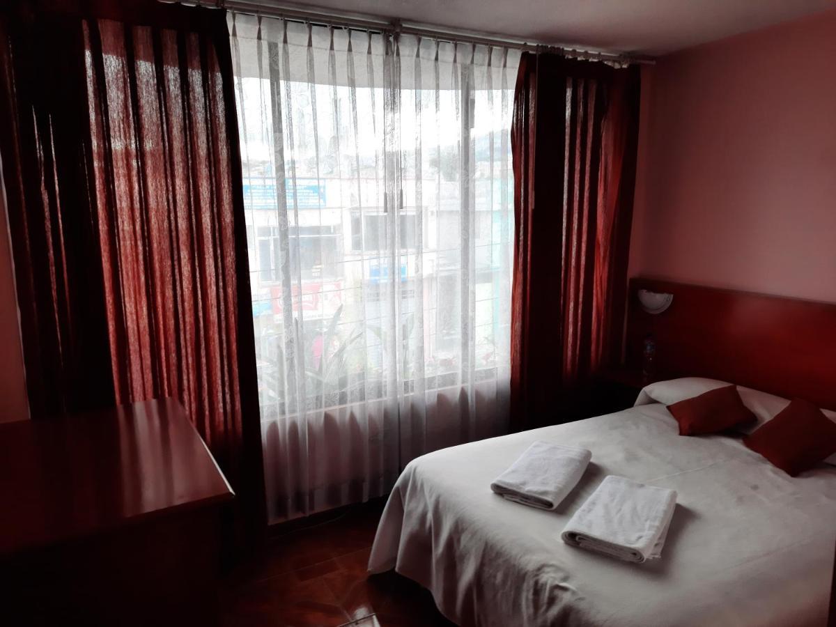 Hostal Sauna Water Palace Quito Exterior foto