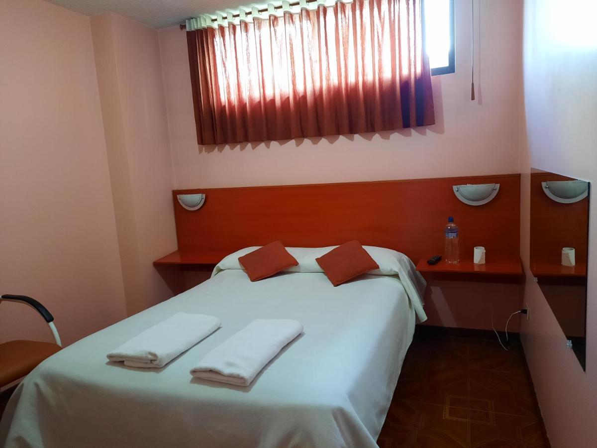 Hostal Sauna Water Palace Quito Exterior foto